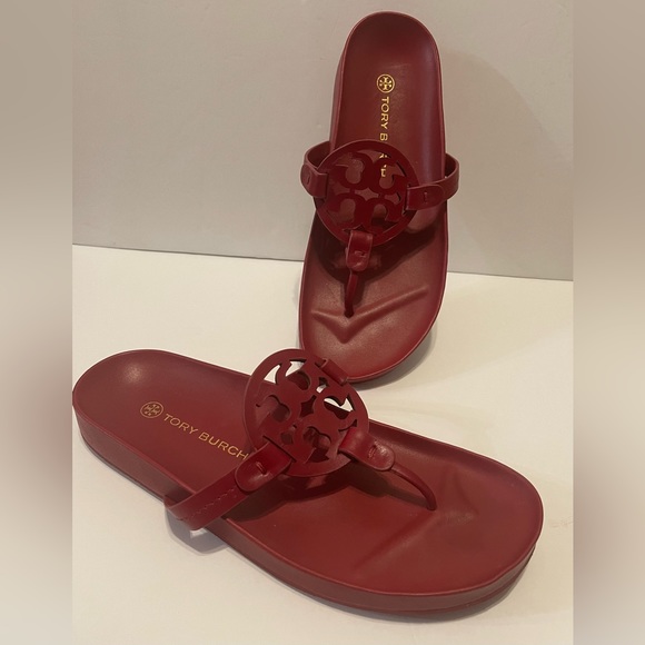 New Tory Burch Miller Cloud Red Leather Thong Sandals Size 9.5 🎁🎈 - Picture 4 of 10